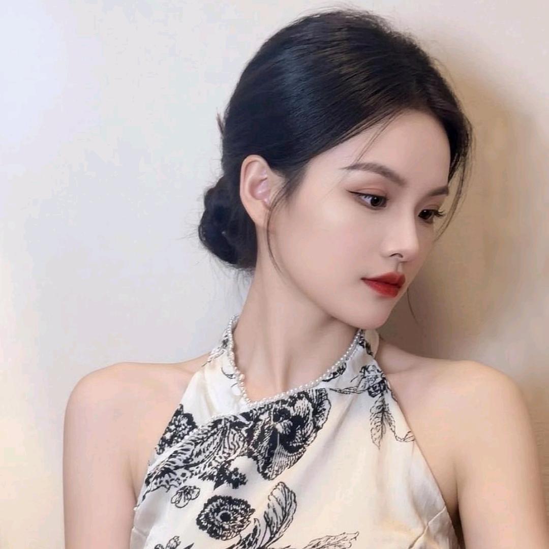 ☘︎ ݁˖꙳ yanzh