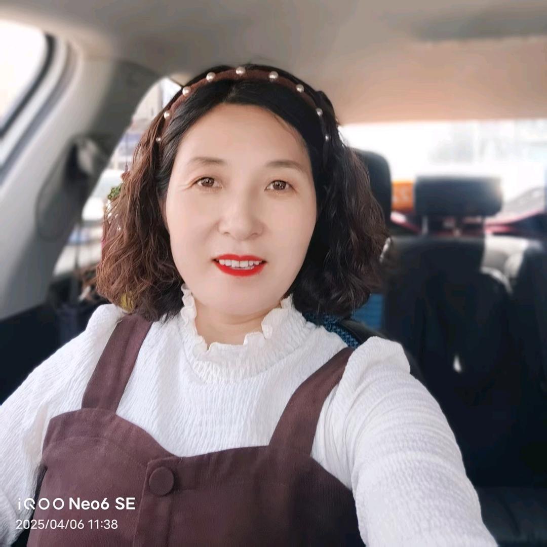 河津高级母婴顾问兼怡梦花艺