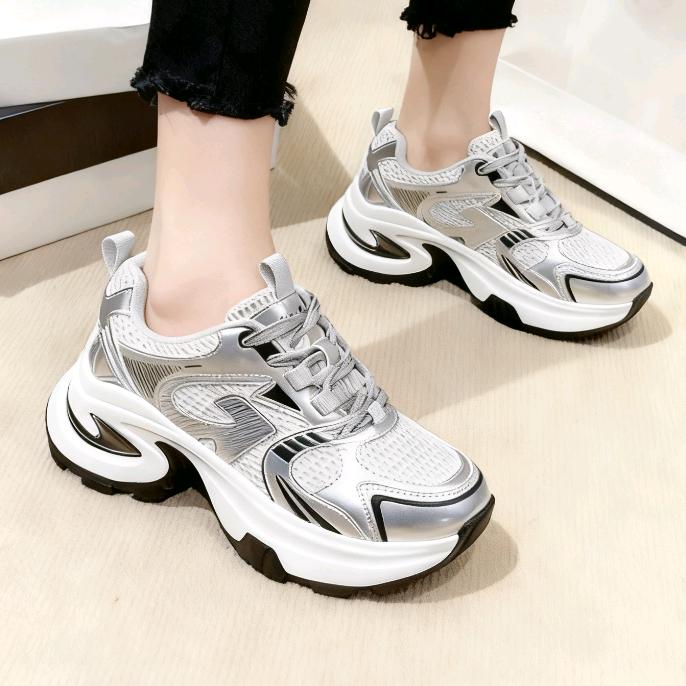 丫丫～品牌撤柜女鞋