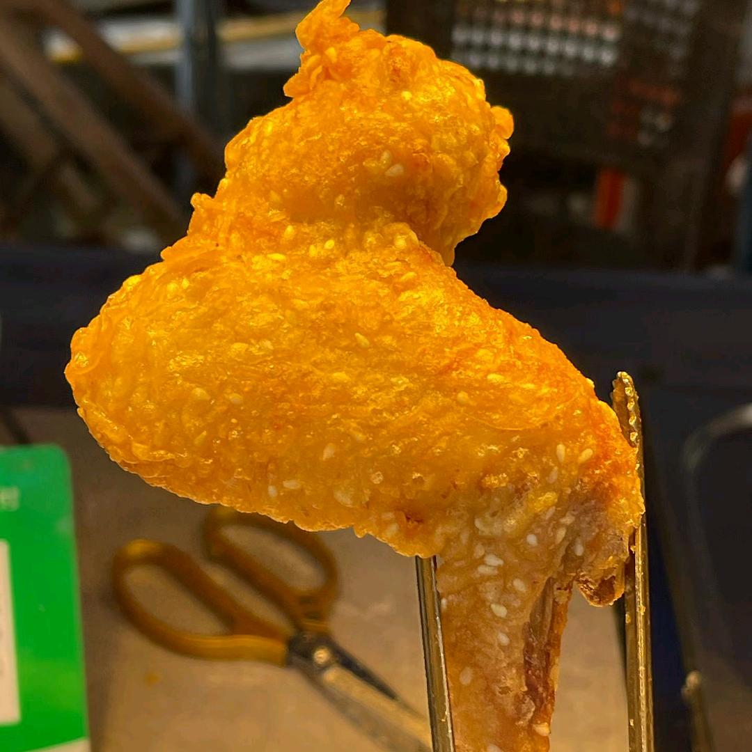 览表市场内泰兴脆香芝麻鸡翅