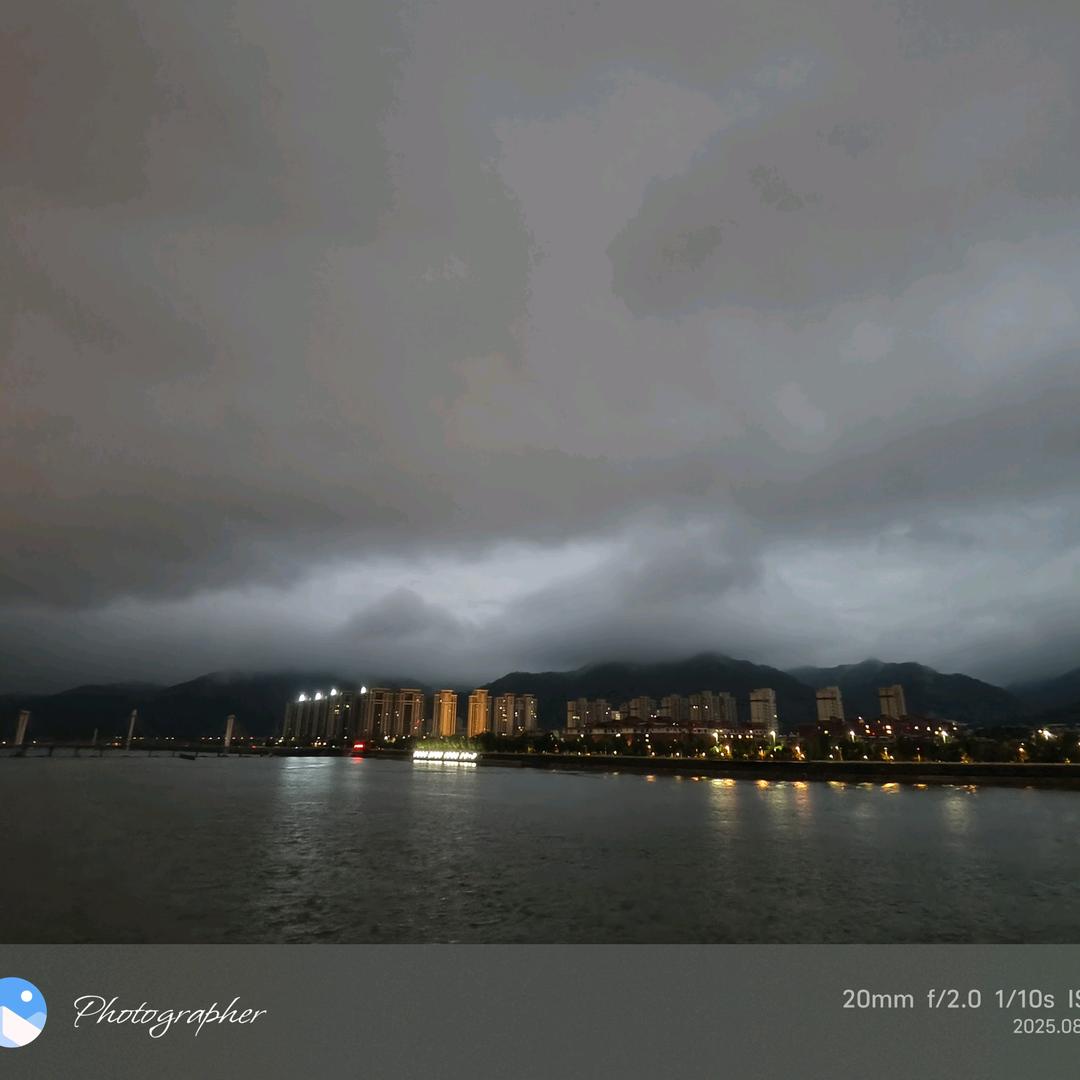 笨笨的蛋壳
