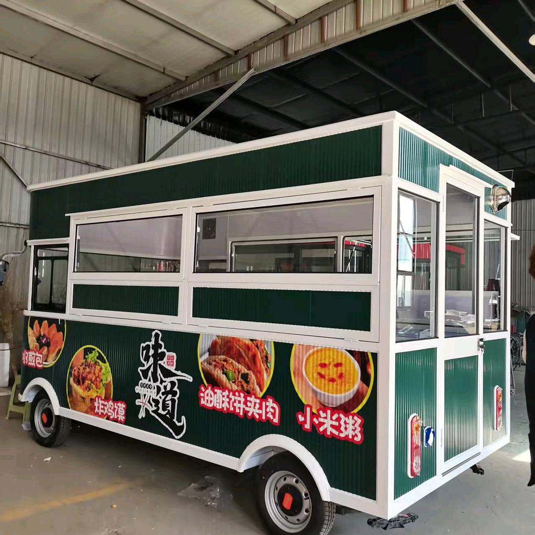 安居对面大坑街边小吃