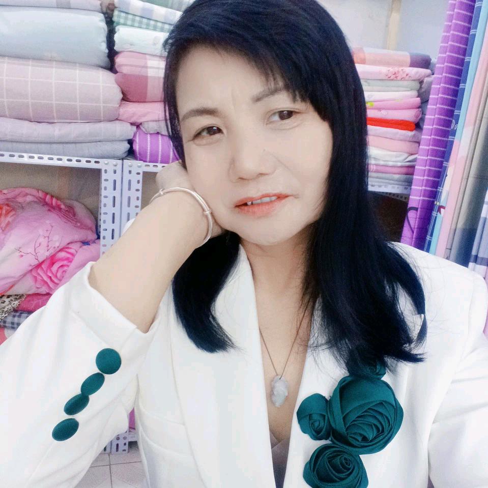 老周布艺加工新旧被套专做床上用品定做窗帘
