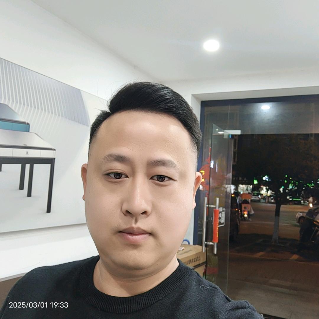 卖门的东哥