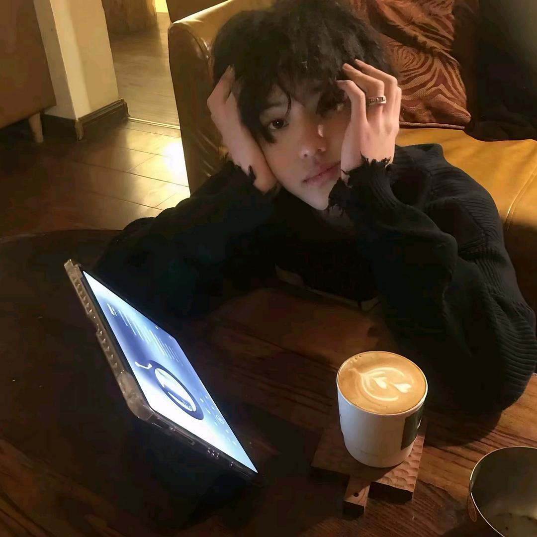 追到心选姐就换头像