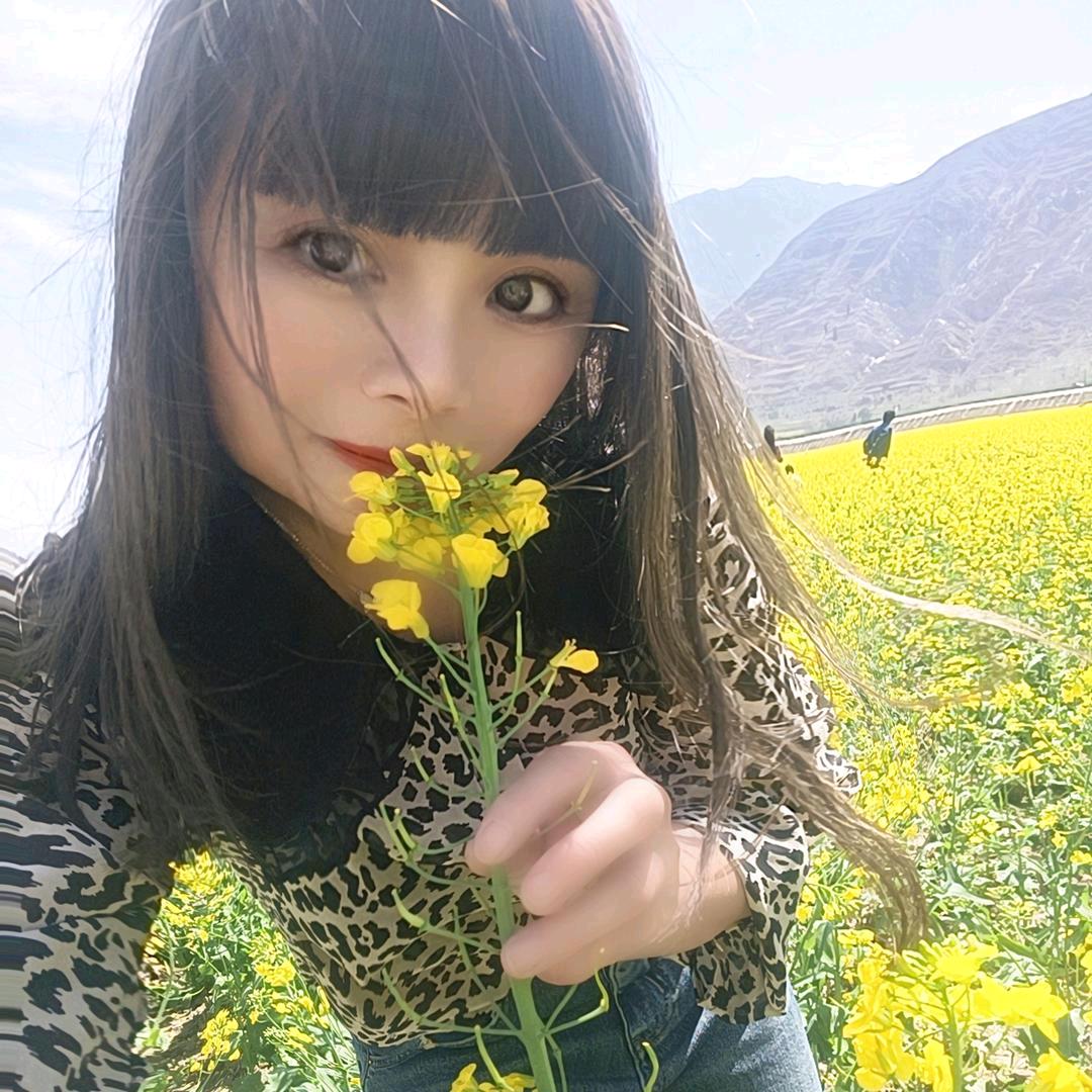 英子