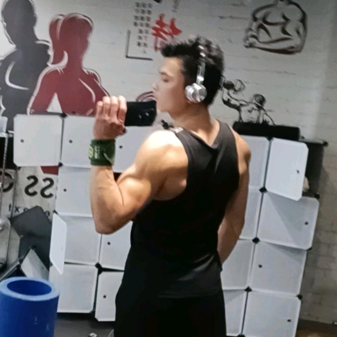 小鹰🦅