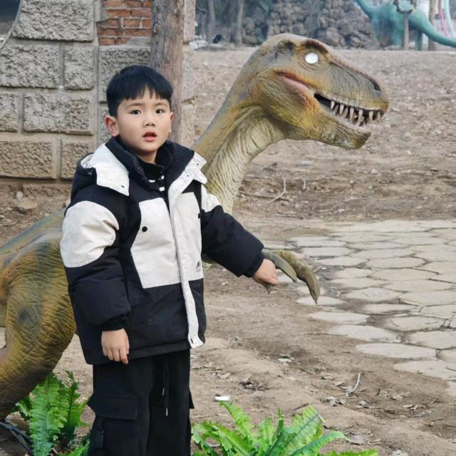 7010