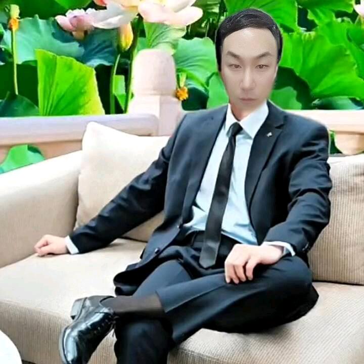 侯先生