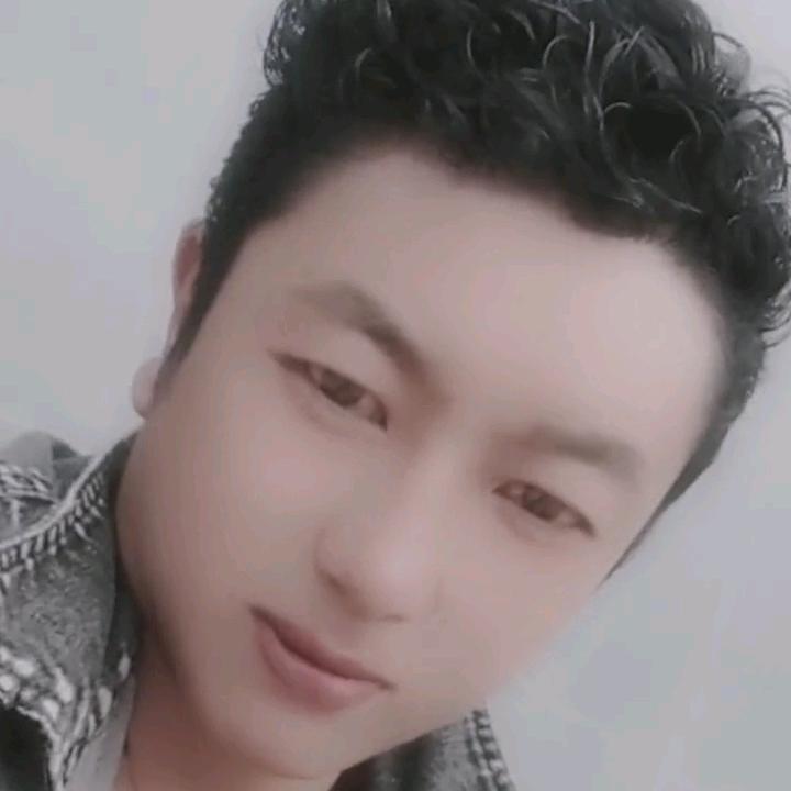 向巴