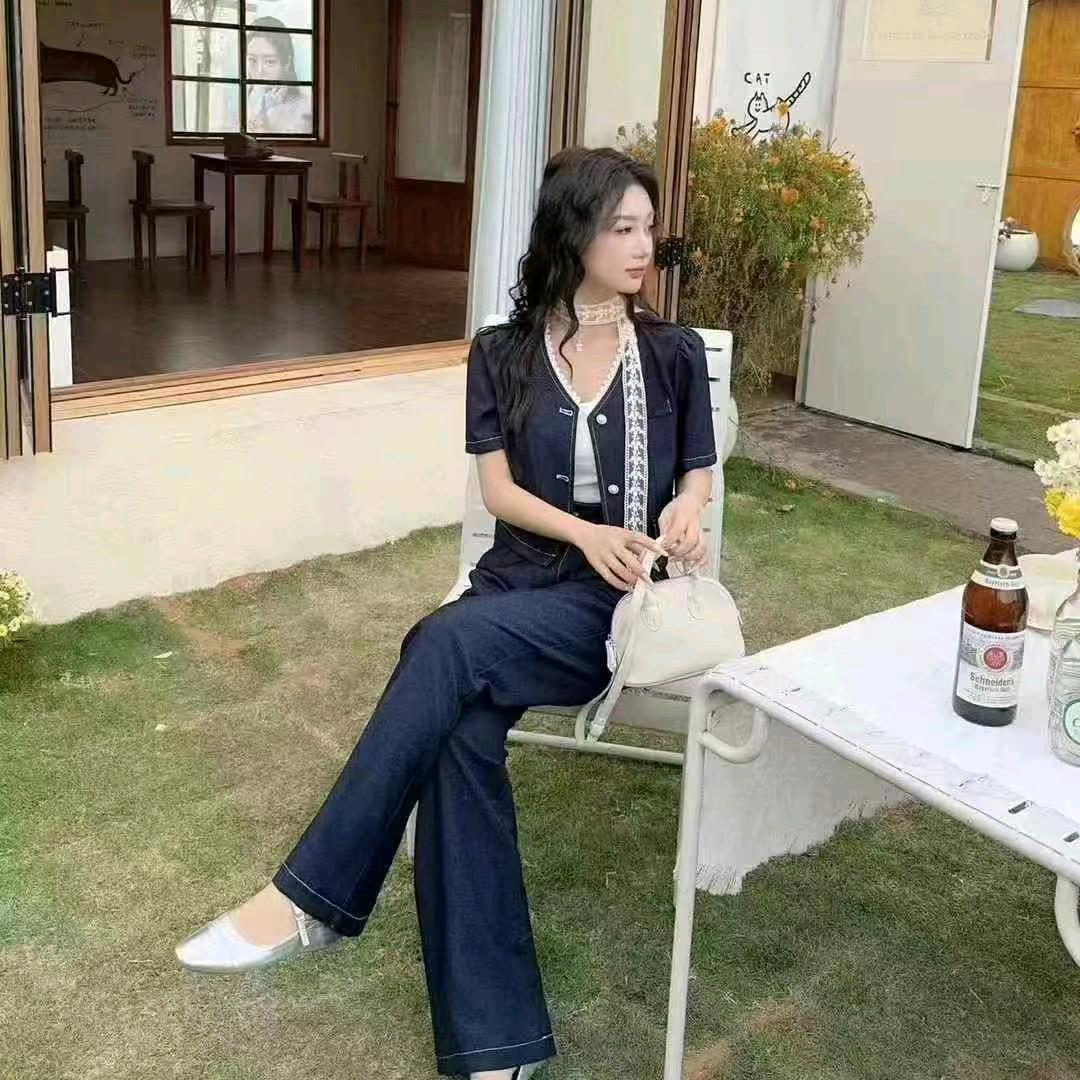 岁月(ღ˘⌣˘ღ)静好