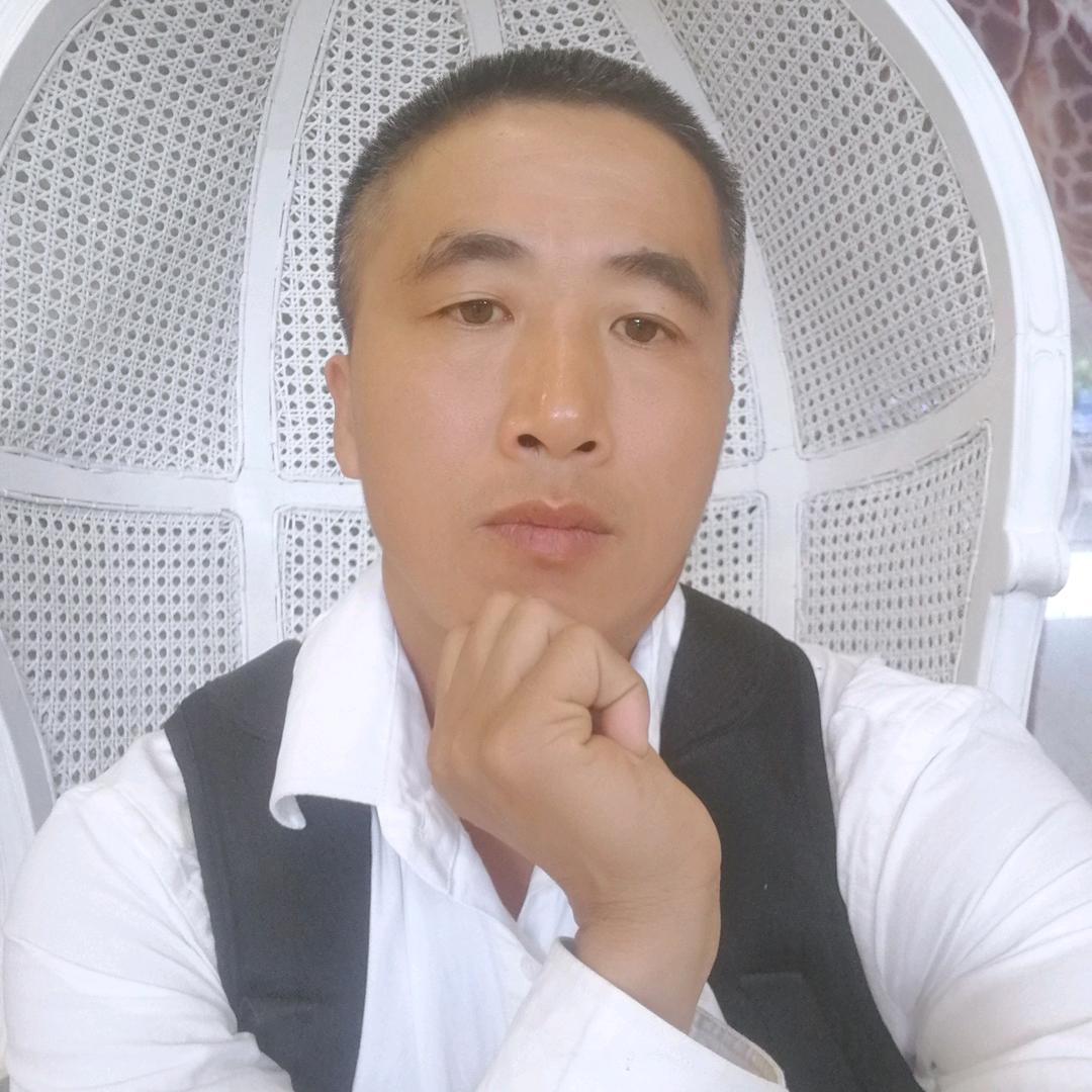 疯癫不着调。
