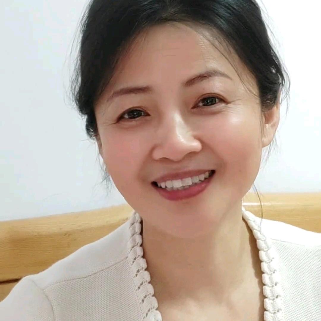 清荷（一个人）