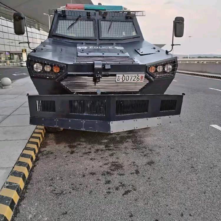 自～由～人