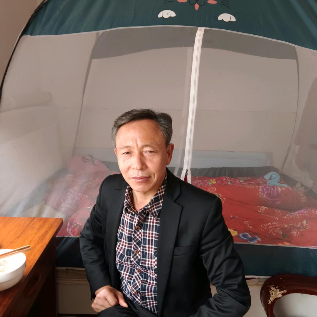 谷正兵黑猪生态养殖