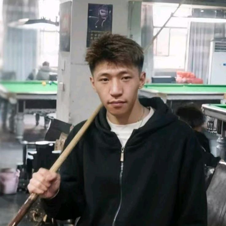 ⚜️混的.Q