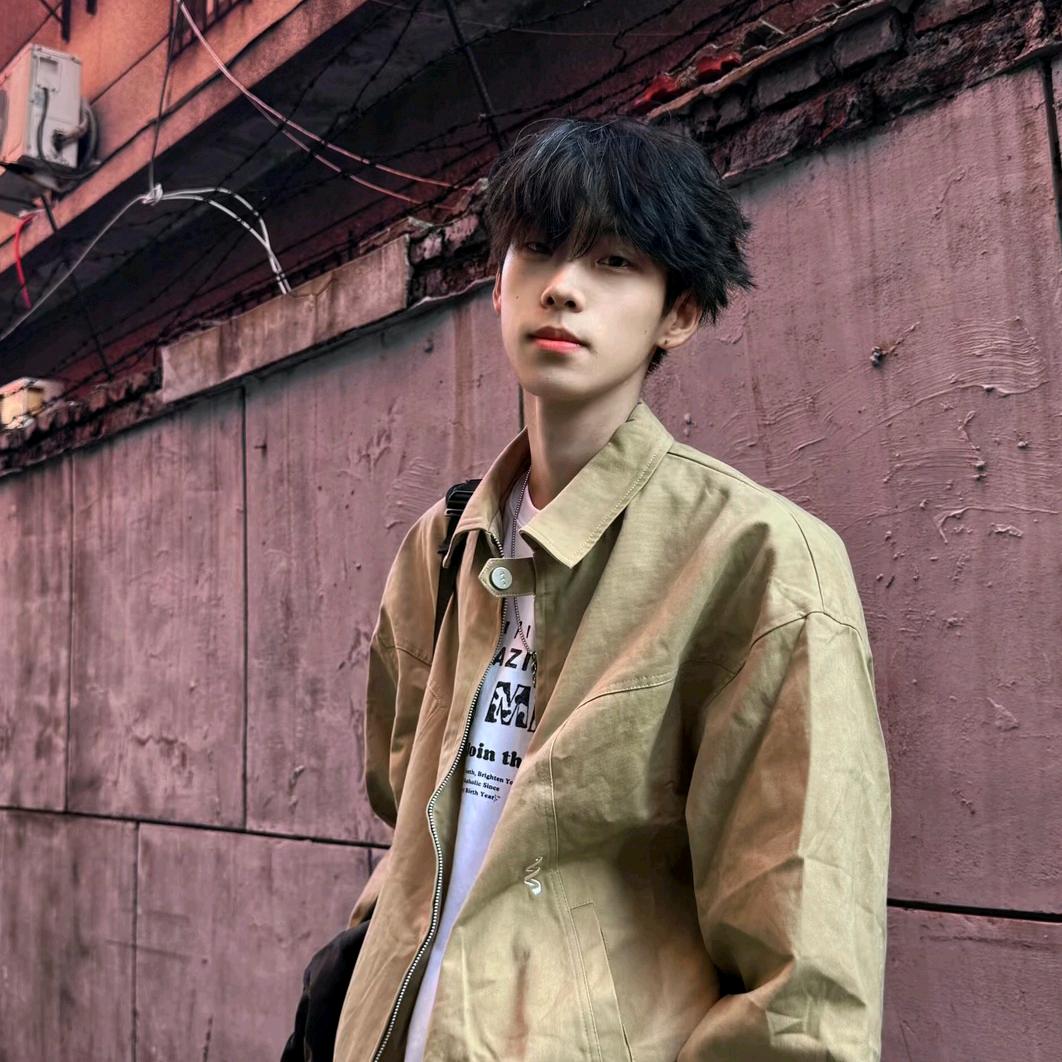 把你男朋友当狗踹爆