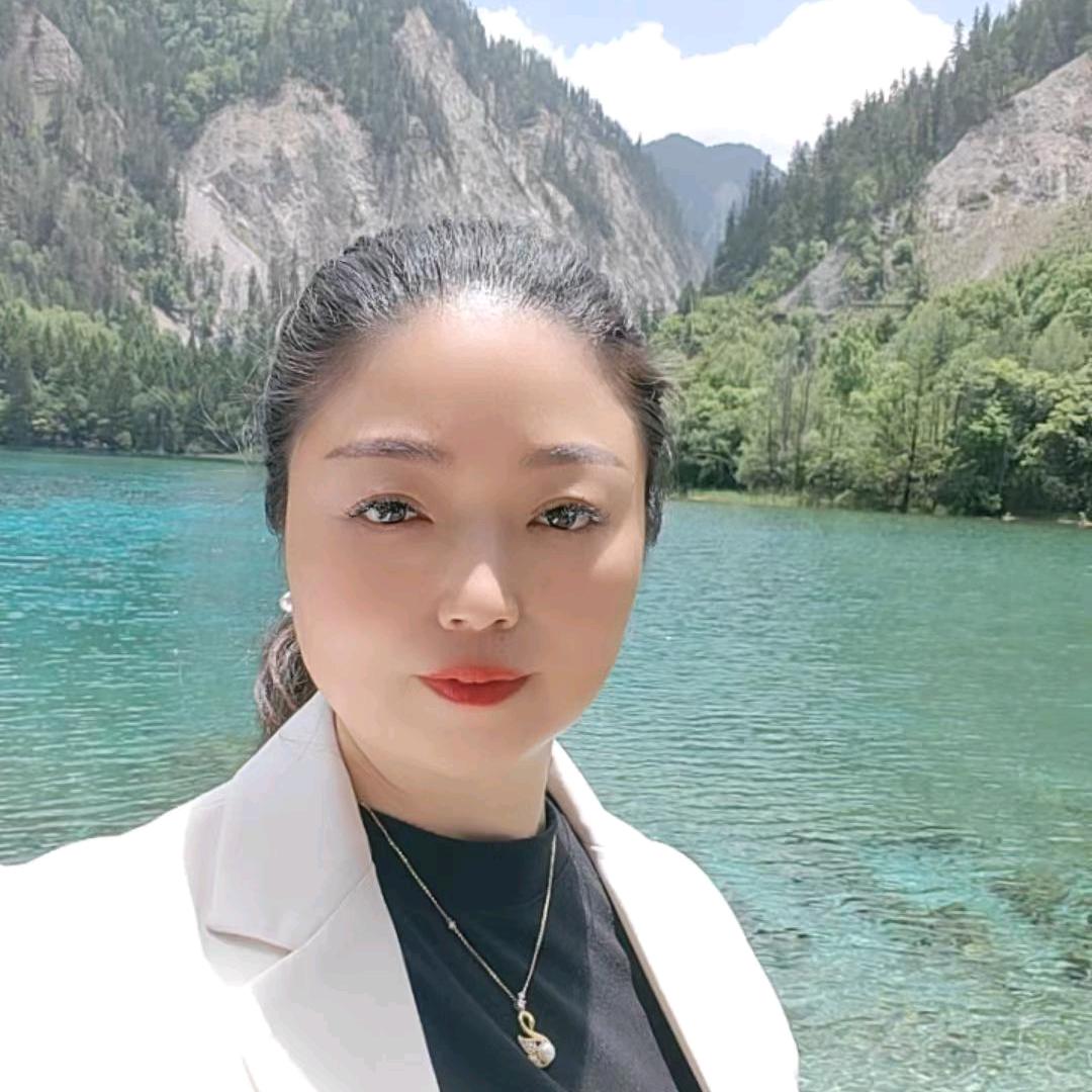 .老板娘  二妹  (招学徒）
