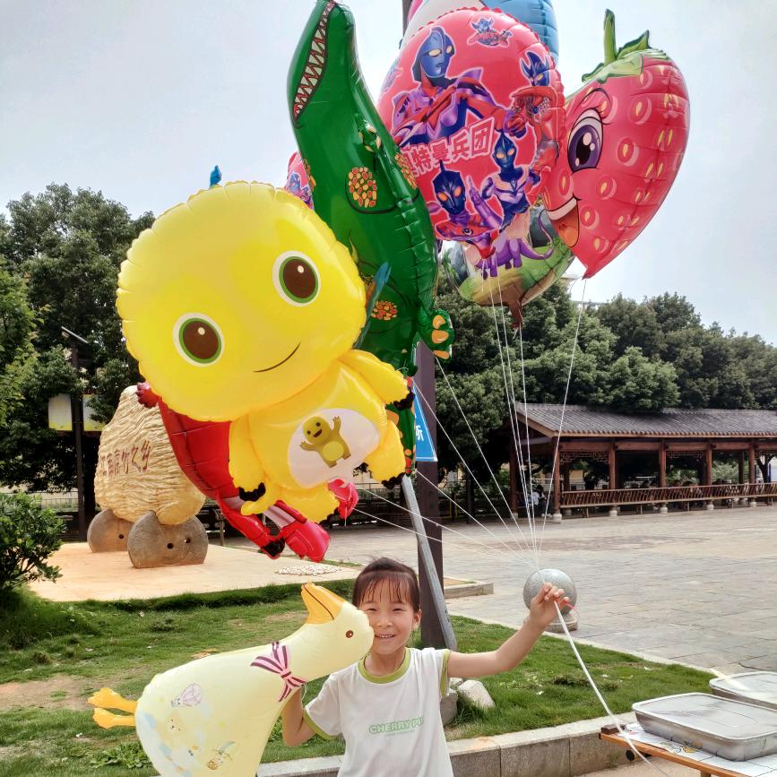 赣州表妹卖飘空气球