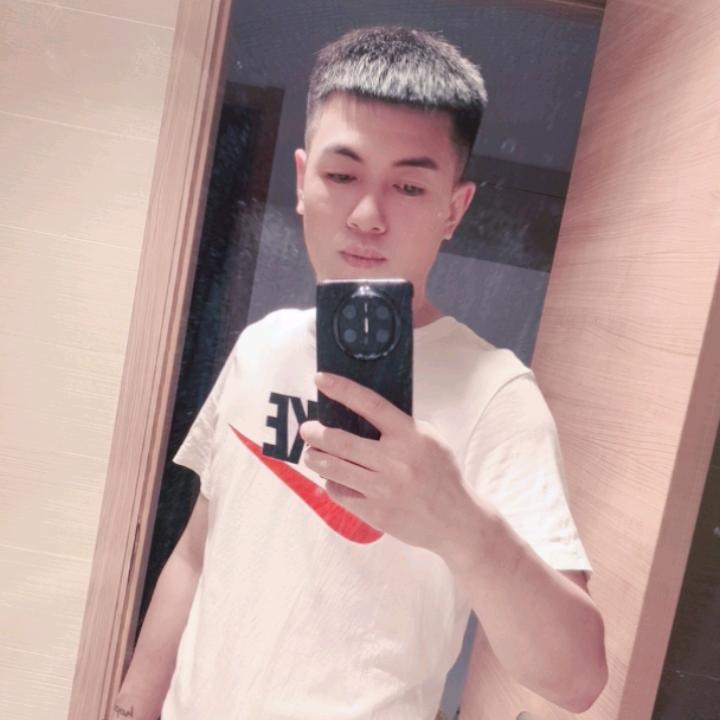 继伟精品二手车
