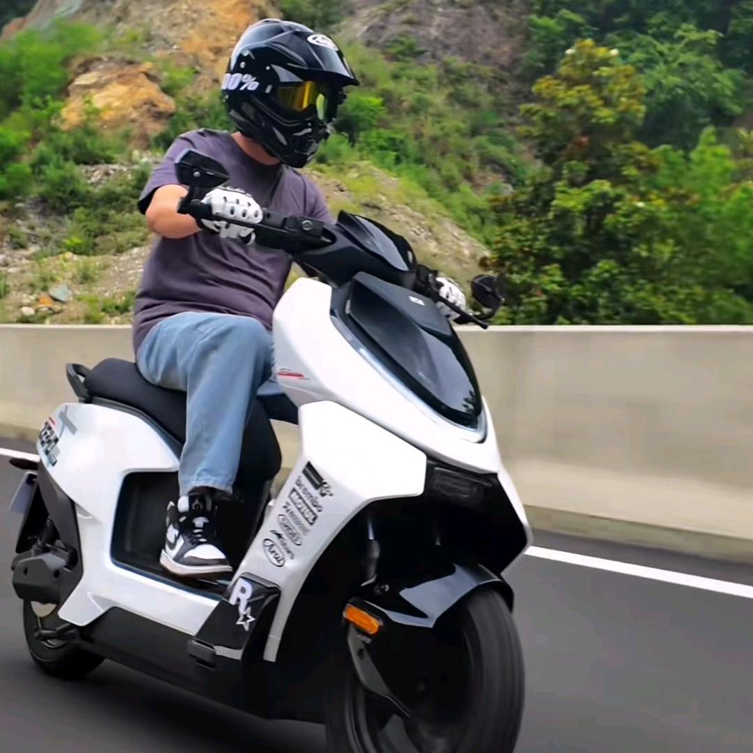 兄弟工作室🛵罗迪