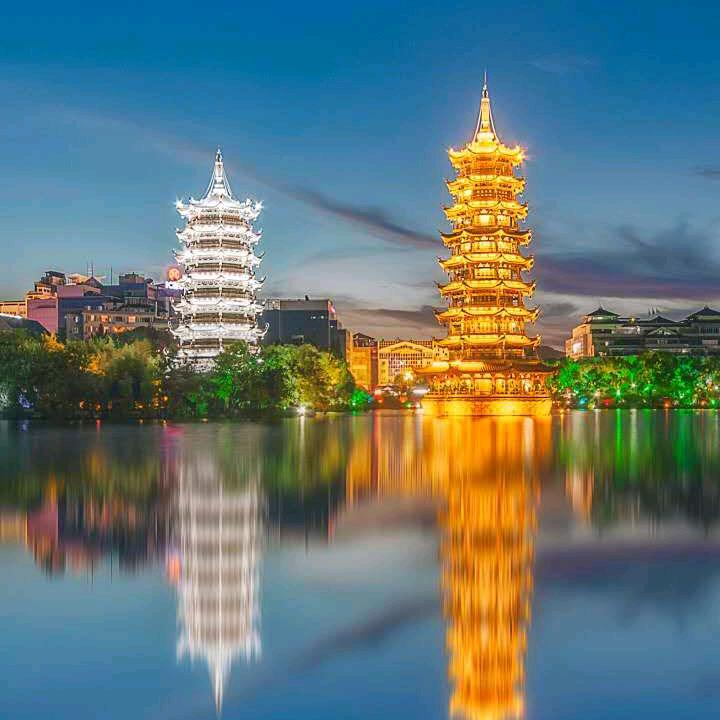 老周，一生幸福。