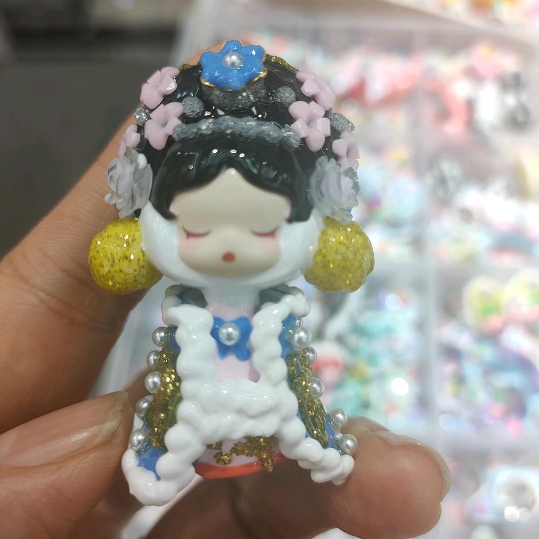 fashion潮玩萌粒