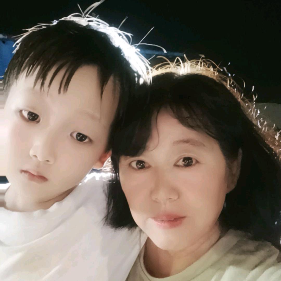 紫玫瑰的忧伤