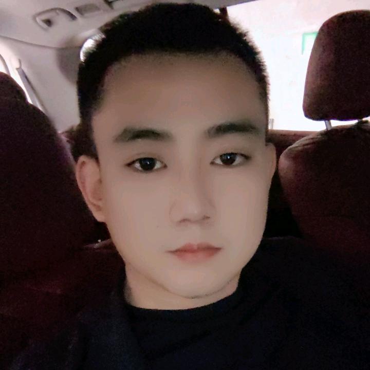 富锦市锦绣彩钢厂路文强