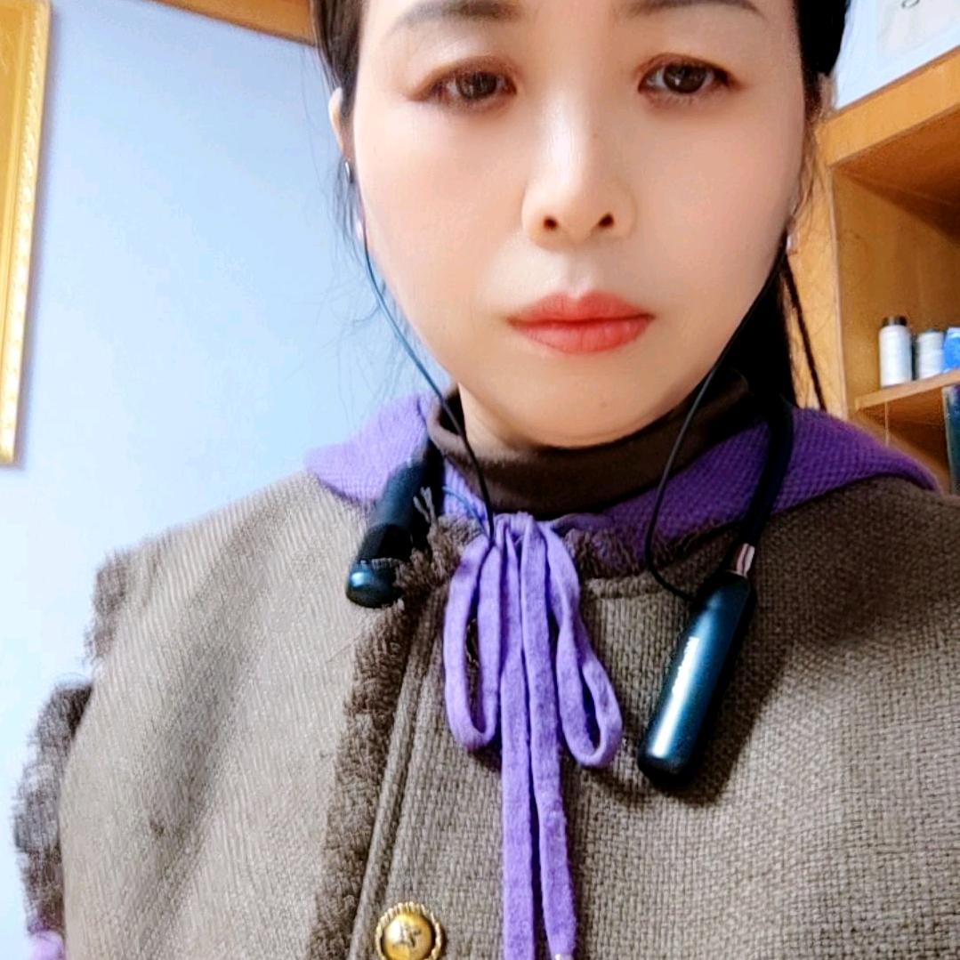 严文菊睌上九点直播