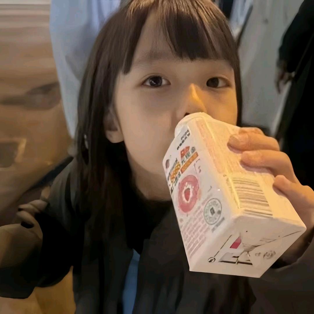 困^
