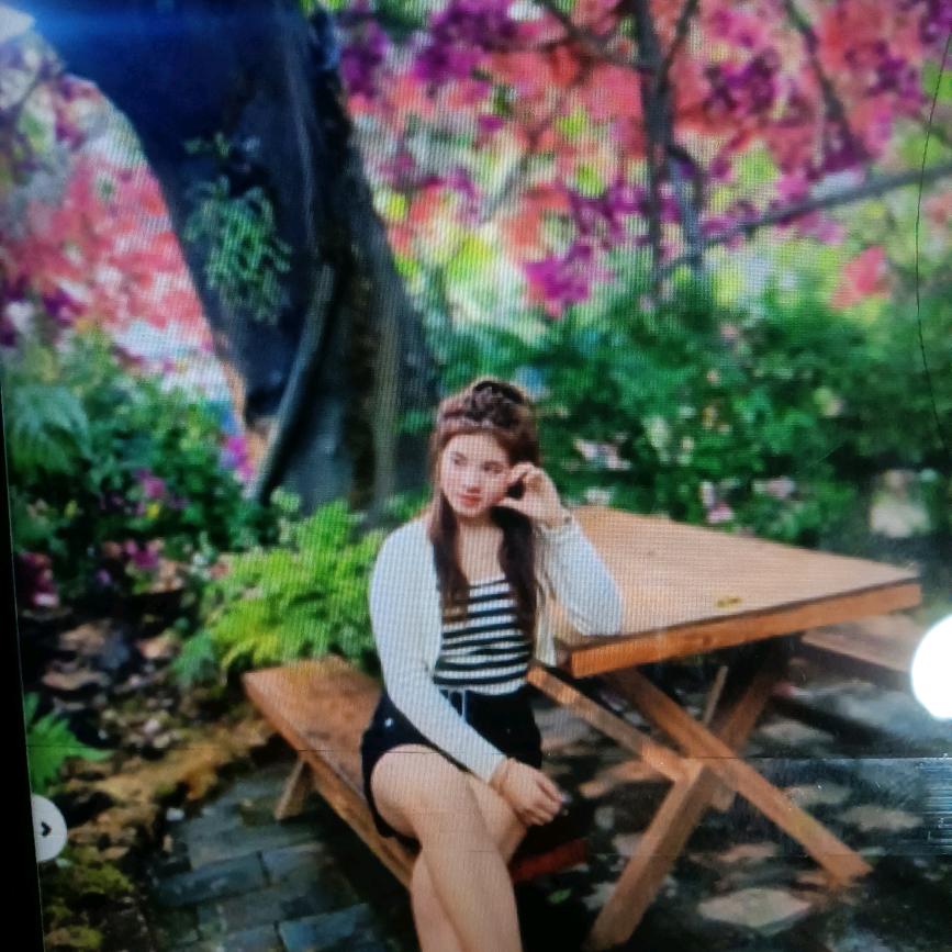 一轮月美妆