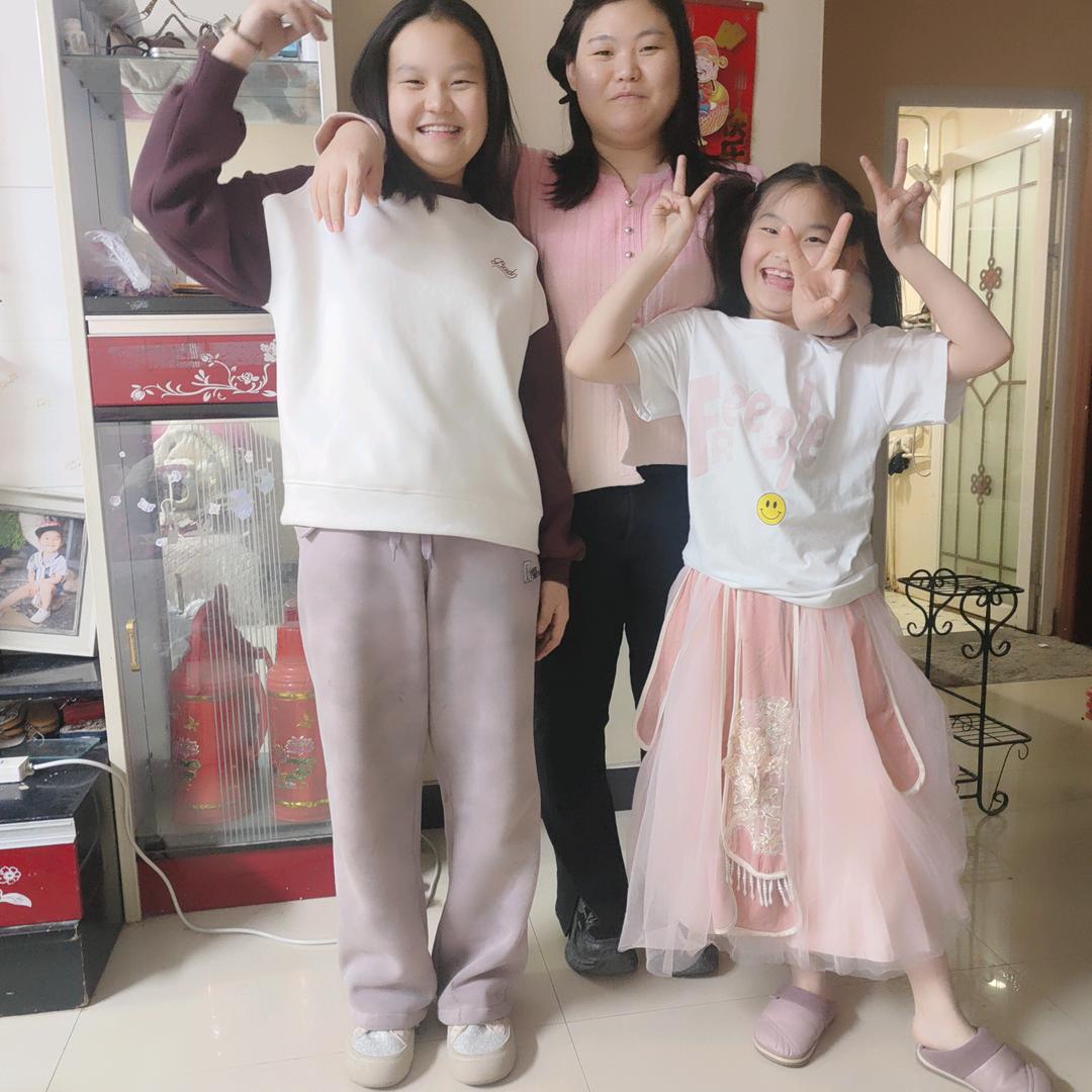 一位快乐的中年小富婆《3娃》