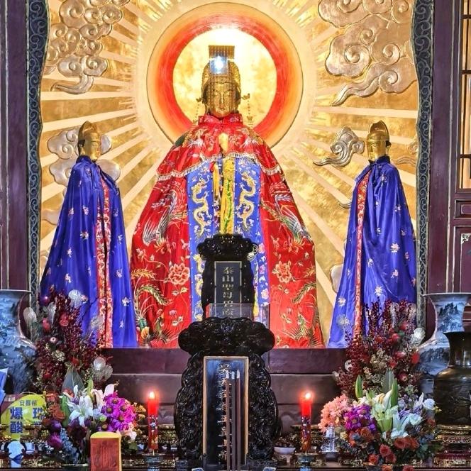 岱顶祈福人（弘扬泰山老奶奶文化）