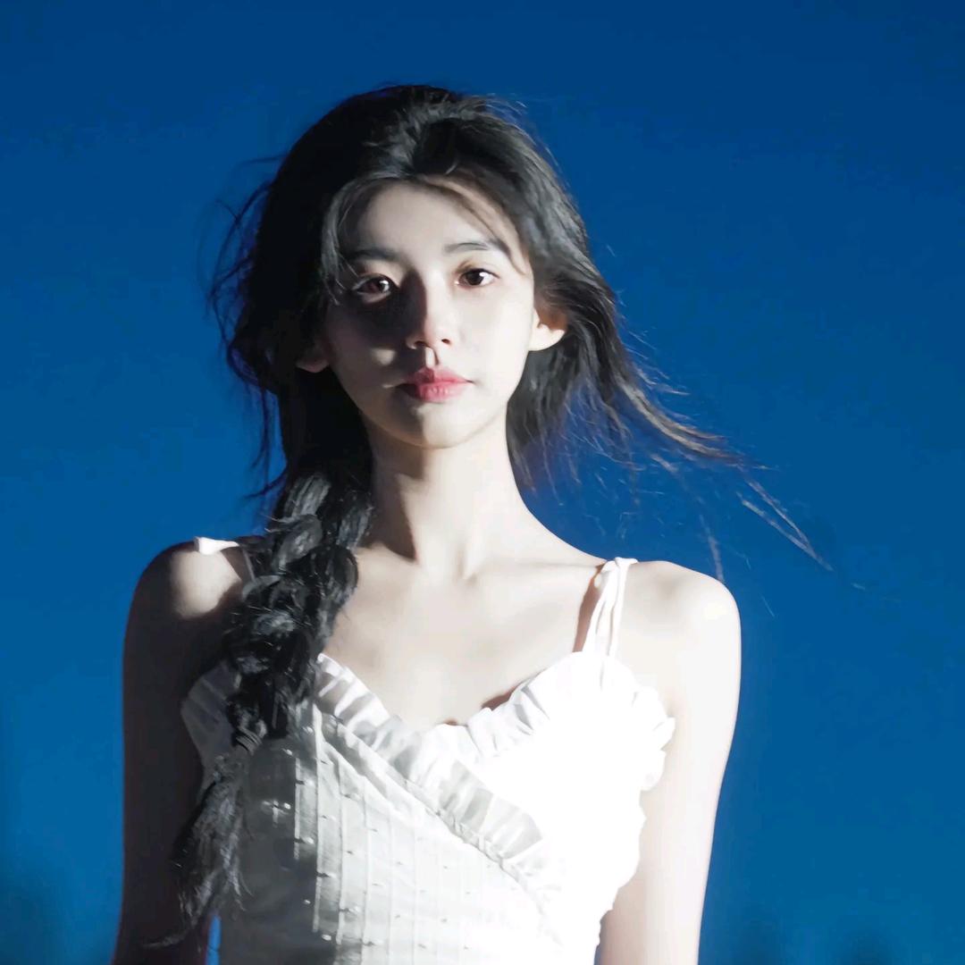 银洋洋