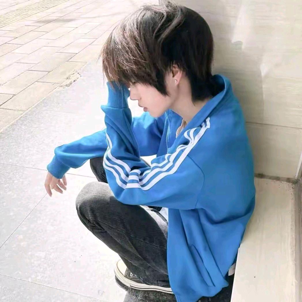 ￴￴ ￴  ￴￴￴￴ ￴  ￴