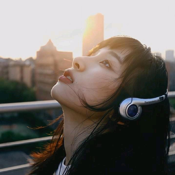 只想睡觉.🍣