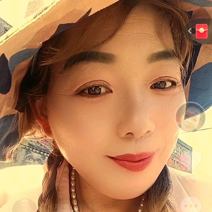 阜阳市九龙镇演艺团。军乐队领头人，唢呐班