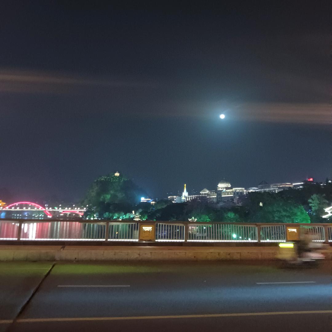 @邓歌歌