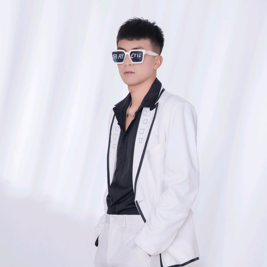张小白
