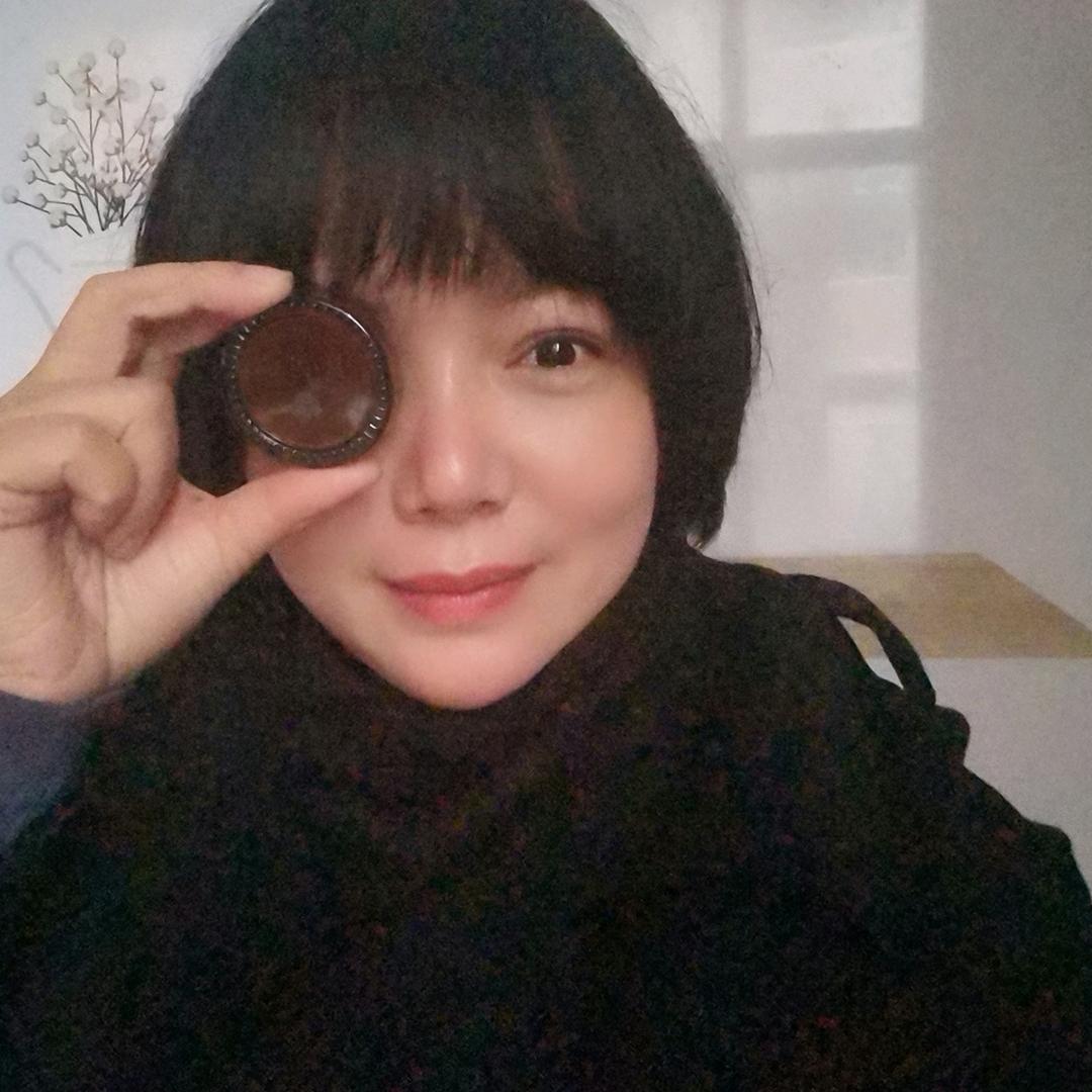 小柳艾眼有绝招