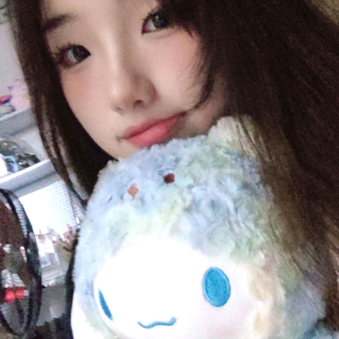 李欣