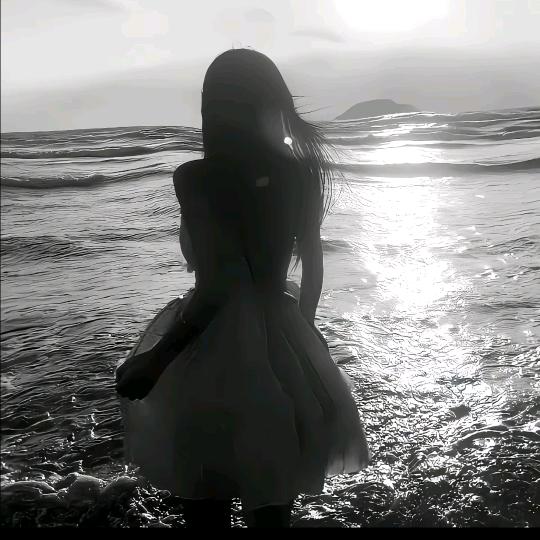 ༒