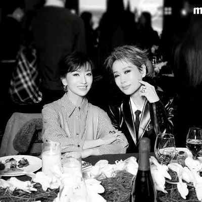 香烟爱上火柴。19763