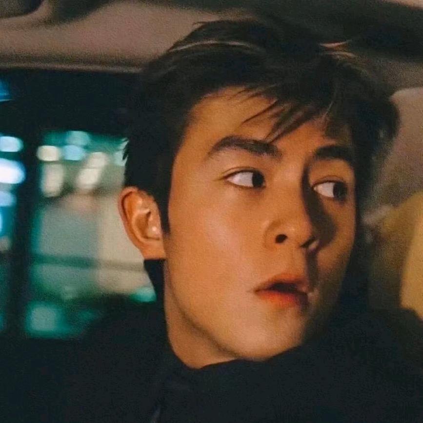 不会控球的凯里