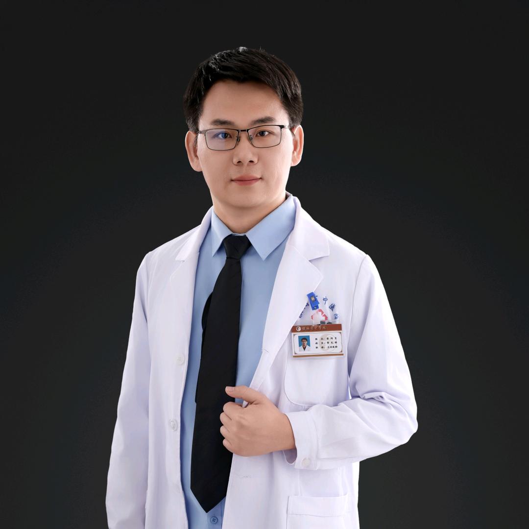 骨科医生张同昱