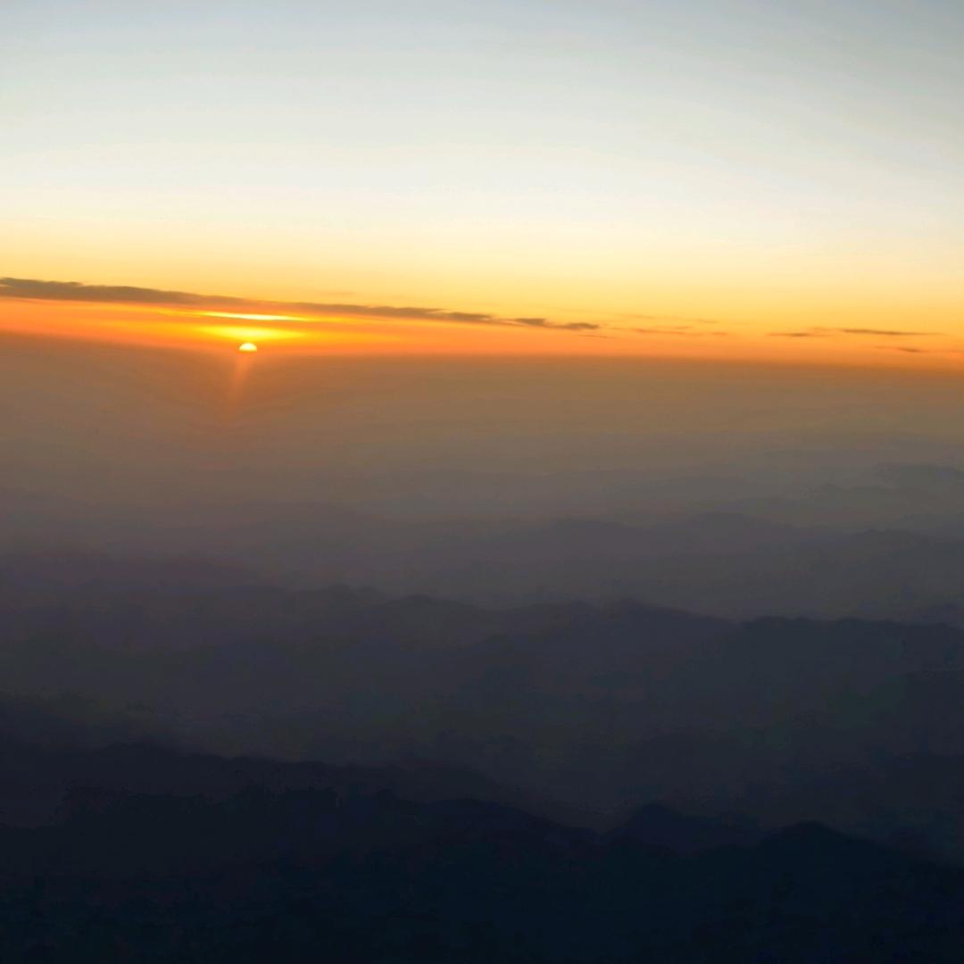 Σ( ° △ °|||)︴如初