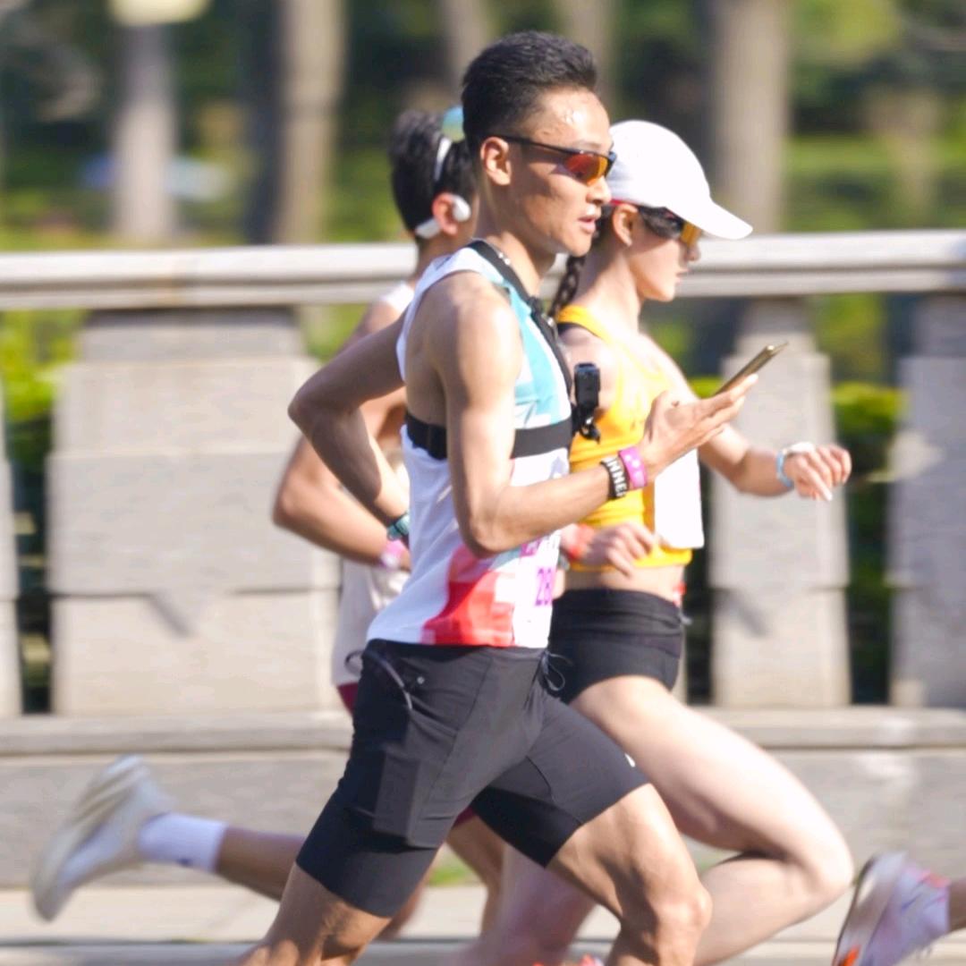 刘教练带你健康跑《破三训练》