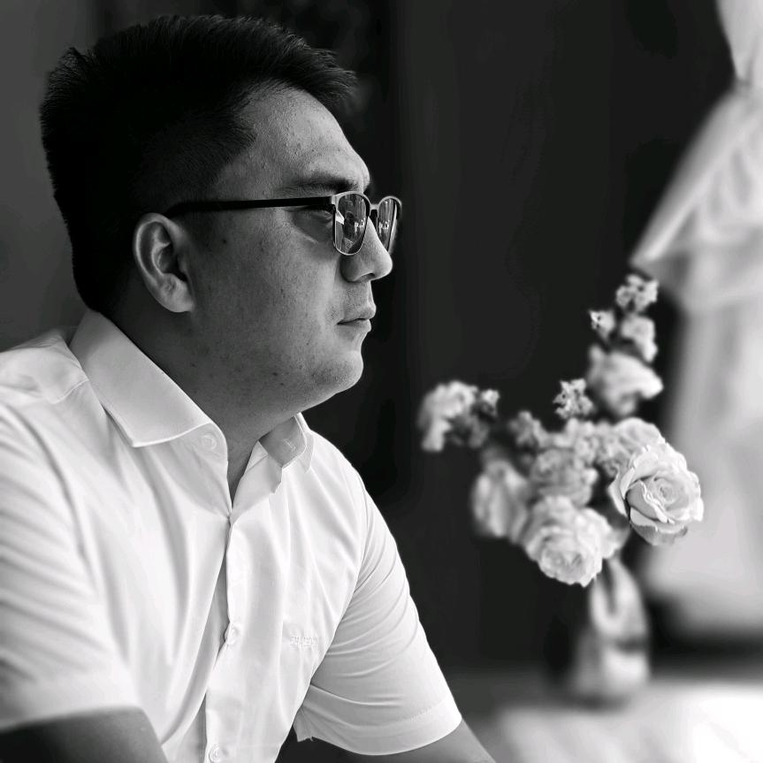黑总_hr