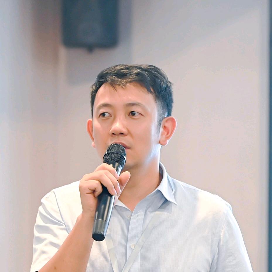 李行在昆明
